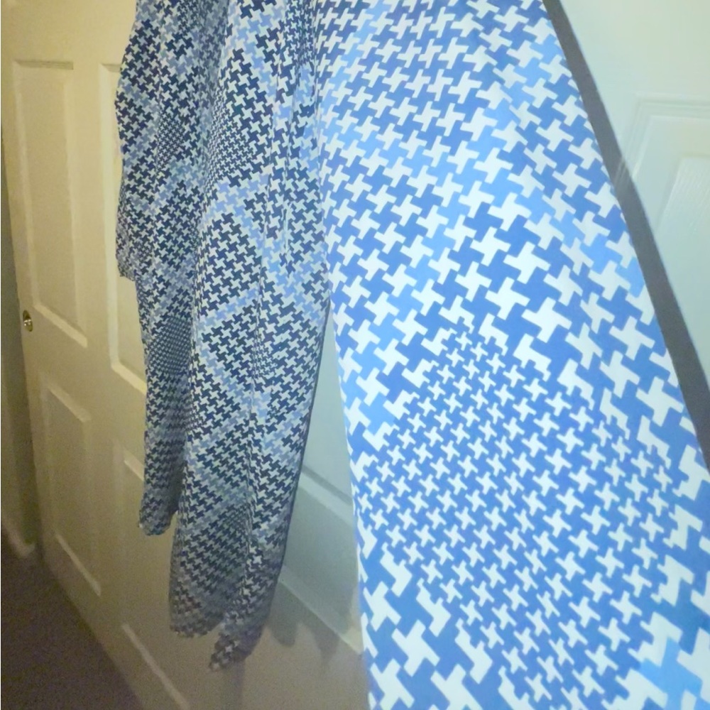 Blue hues - Picture 4 of 6